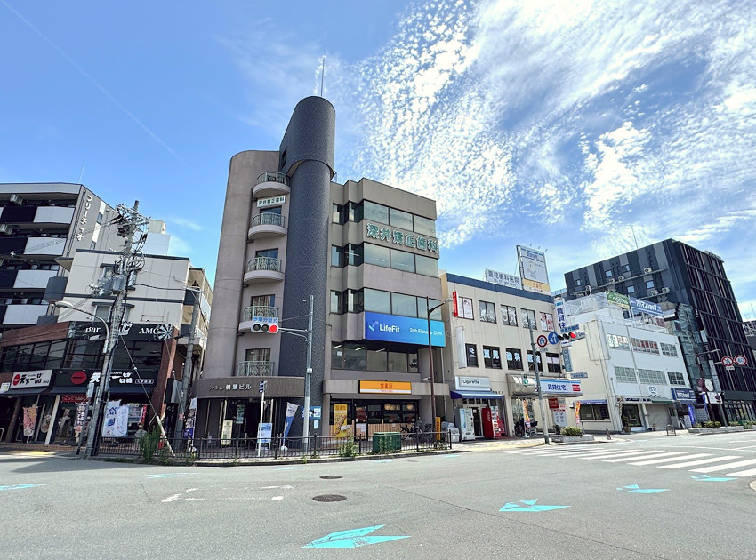 深井矯正歯科の外観写真